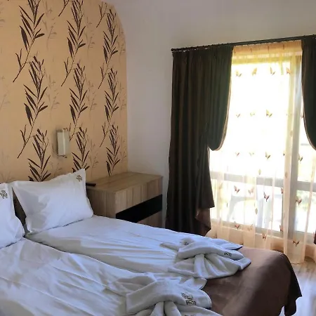 Fantasy 15 комплекс фантазия, Hisarea